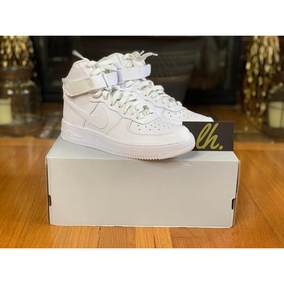 Size 5.5y Nike Air Force 1 High "Triple White" - Picture 4 of 5